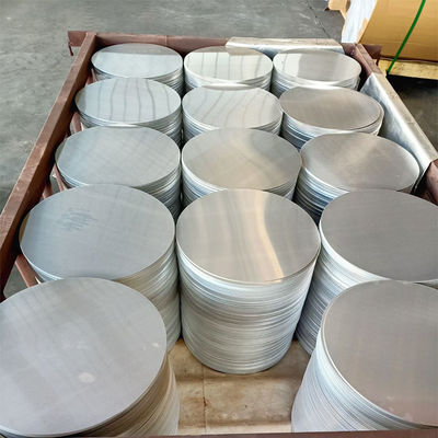 50-240mm Aluminum Circle 2-6mm Thickness 1050 3003 5052 Custom Size High Flatness Burr Free Edge Food Grade