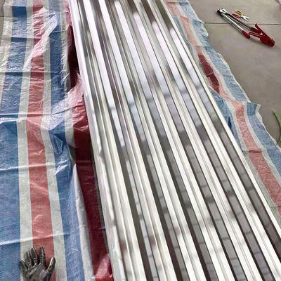 Corrugated Aluminum Roof Panels 1100 3003 Aluminum Roofing Sheet With Insulation