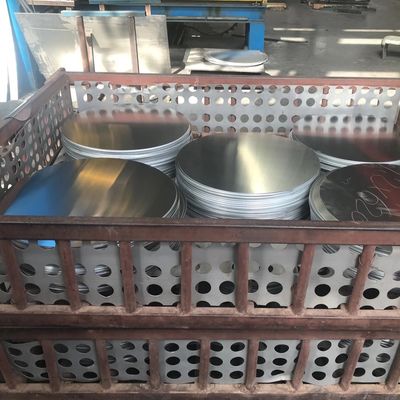 3000 Serisi 3003 Alüminyum Yuvarlak Daire Sert Anodizasyon Enamel Özel Boyut Yüksek Düzlük Burr Free Edge Gıda Sınıfı